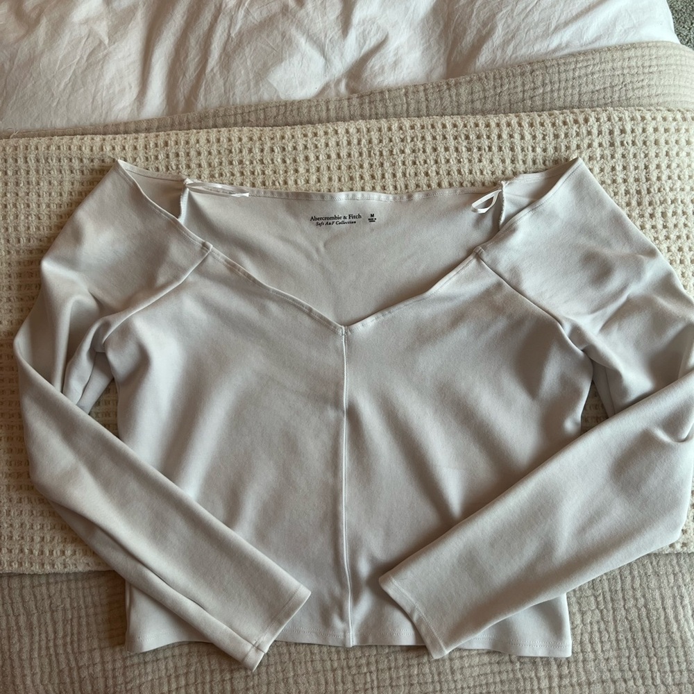 Light White Off-Shoulder Long Sleeve Top - Abercrombie & Fitch